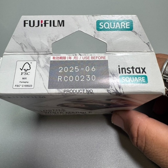 FujiFilm Instax Square White Marble Film 10 Sheets Exp 06/2025 - Picture 3 of 4